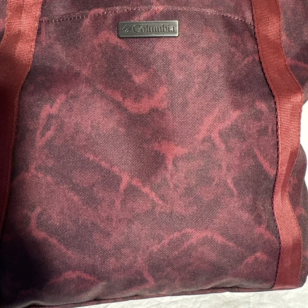 Columbia Womens Easy Out Medium Tote Shoulder Bag Red Nylon Zip Closure Logo